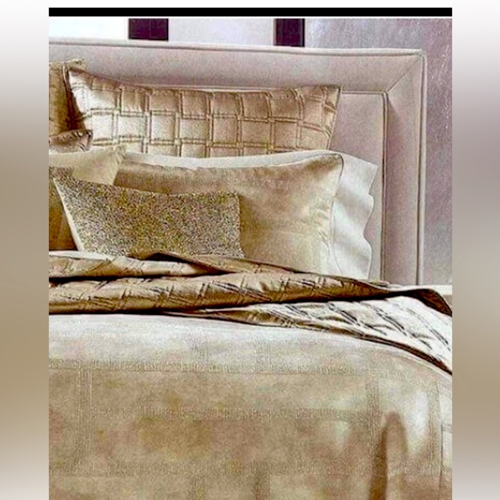 Hotel Collection Burnish Quilted Euro 26” x 26 Sham Bronze